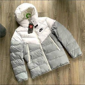 Men’s Nike Storm Fit White Gray Puffer Jacket Coat Size L ( DD6795-100 )